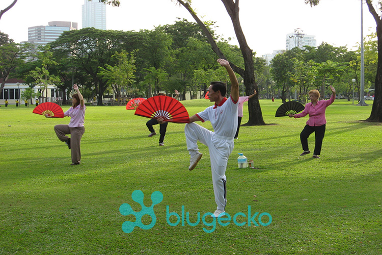 morning exercise in Lumphini Park