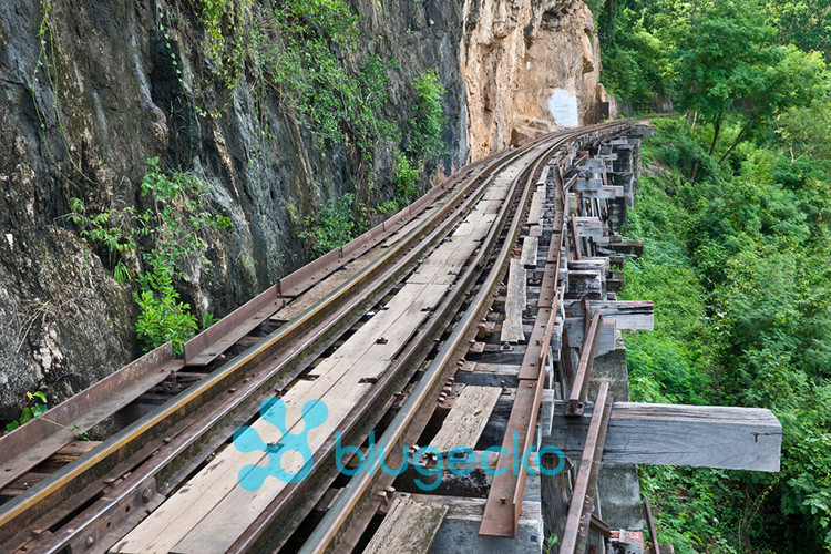 Wampoo Viaduct Kanchanaburi